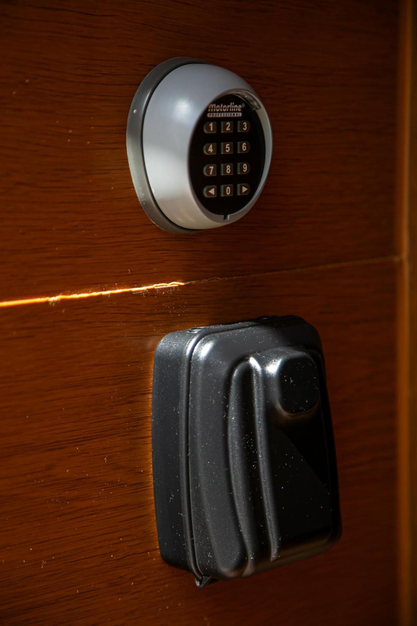 Apartamentos Gemina Μέριδα Εξωτερικό φωτογραφία